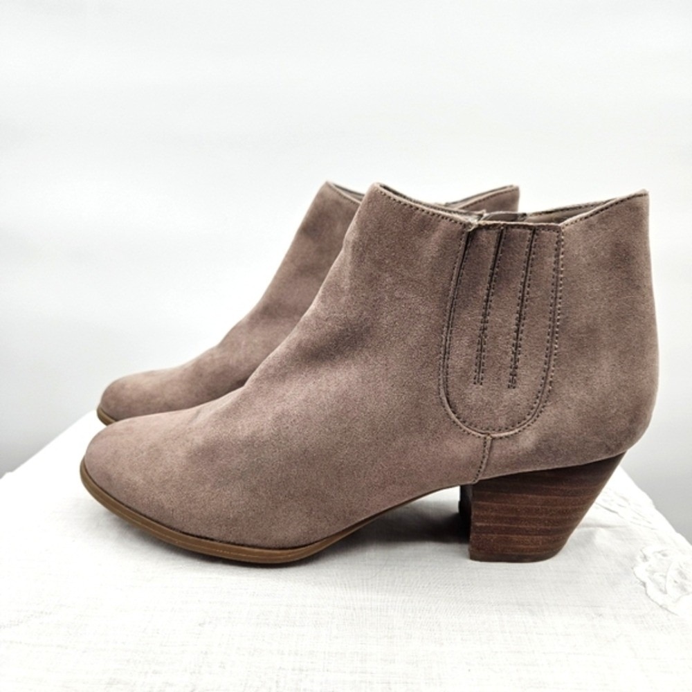 Carlos by Carlos Santana Taupe‎ Suede Block Heel Ankle Boots Women's Size 8